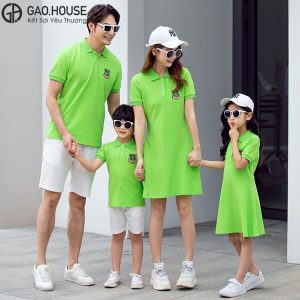 Áo váy gia đình màu xanh lá cây