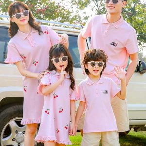 Áo váy gia đình màu hồng