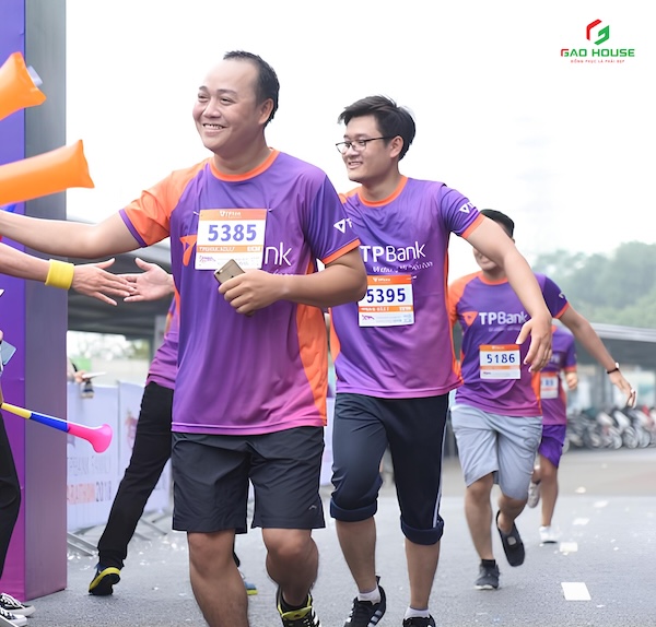 Áo team building đồng phục TPBank