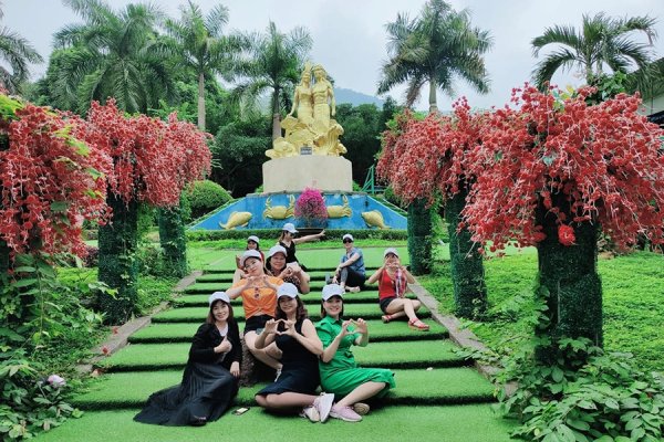 Khu du lịch Ao Vua