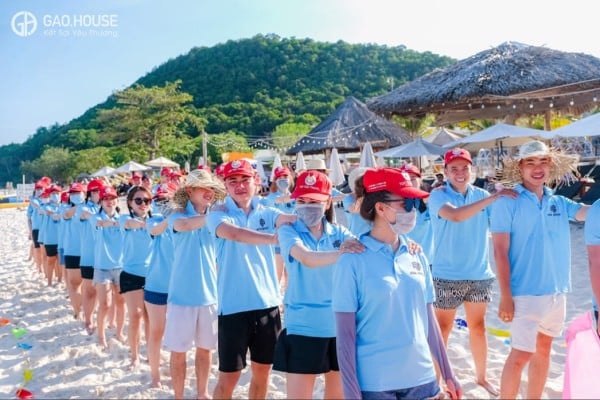 Phá đảo thế giới teambuilding tại Đảo Ó cùng những set đồng phục 
