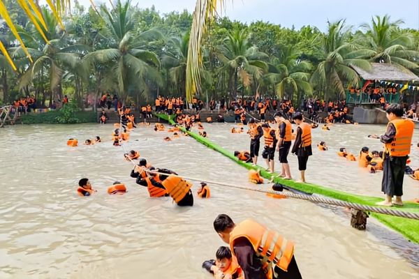 khu du lịch lan vương giá vé