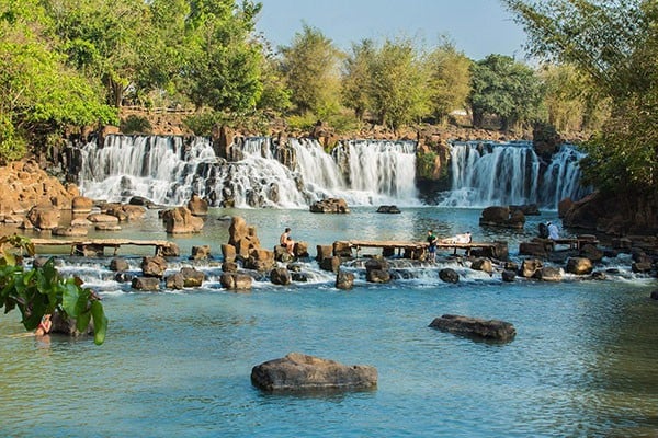 Khu du lịch thác Giang Điền