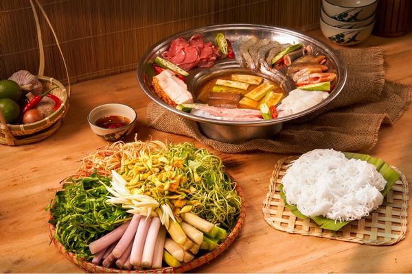 làng du lịch mỹ khánh giá vé