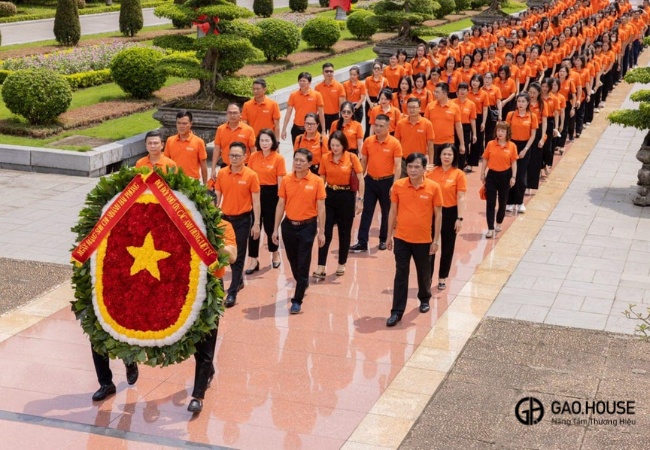 ýa nghĩa đồng phục shb