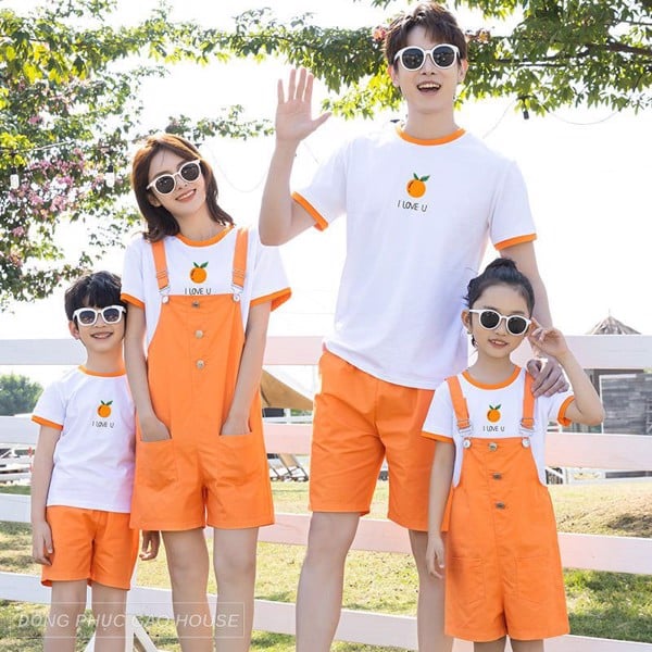 áo đồng phục gia đình màu cam cho nhà 4 người