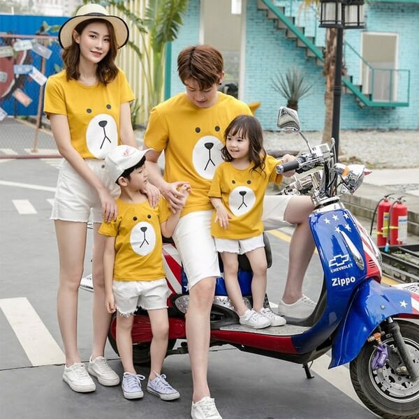 áo gia đình mùa hè 4 người màu vàng