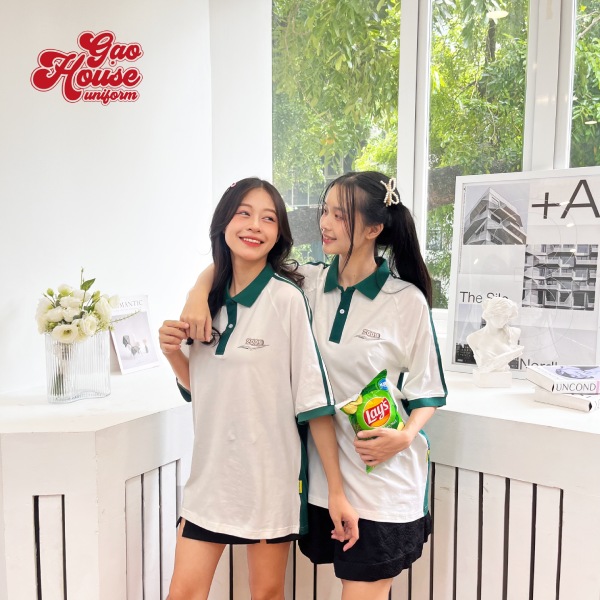 Áo lớp màu trắng