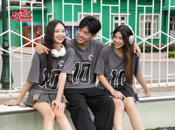 Áo lớp màu xám