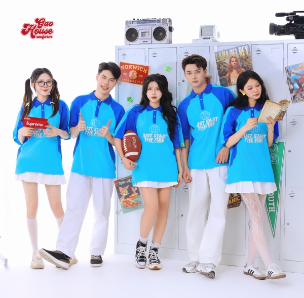 Áo lớp màu xanh