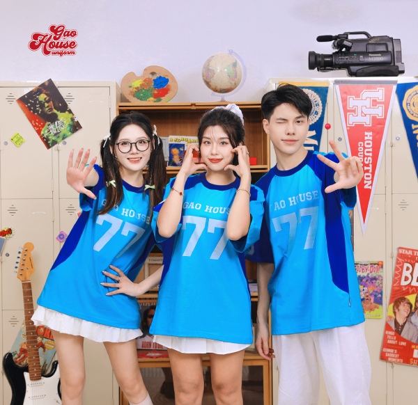 Áo lớp màu xanh ngọc