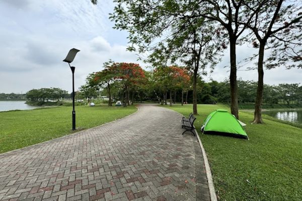 cắm trại ở công viên yên sở