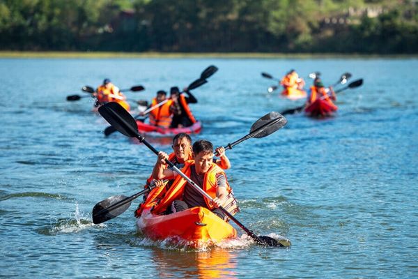 review cắm trại ecopark