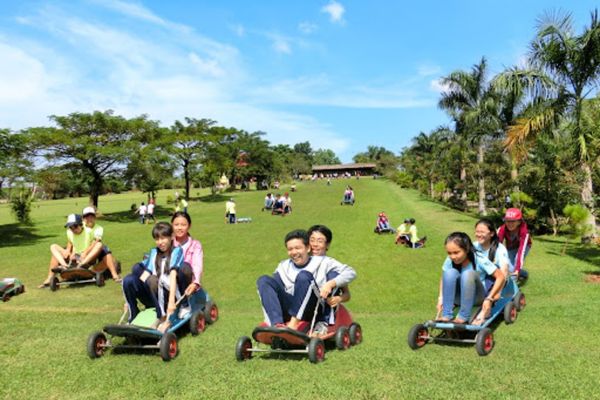 giá vé khu du lịch hồ mây