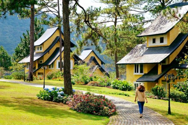 Khu du lịch Rừng Thông Núi Voi