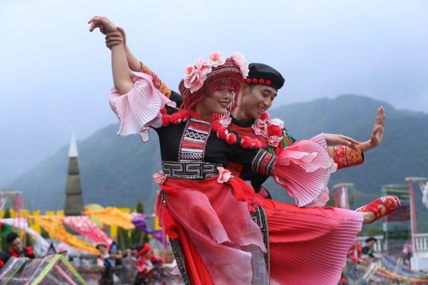 Nhà thờ đá Sapa