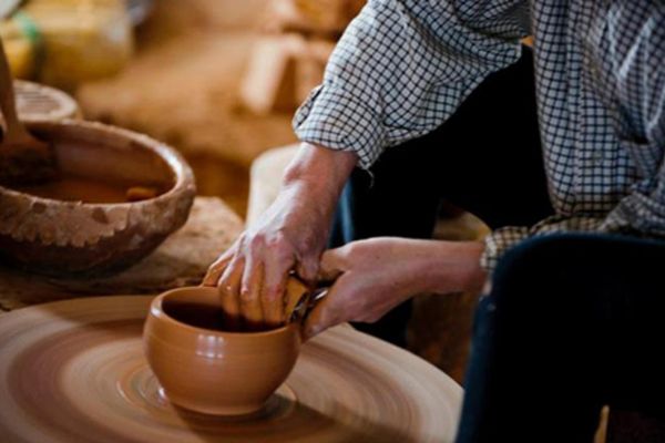 Làng gốm Hương Canh