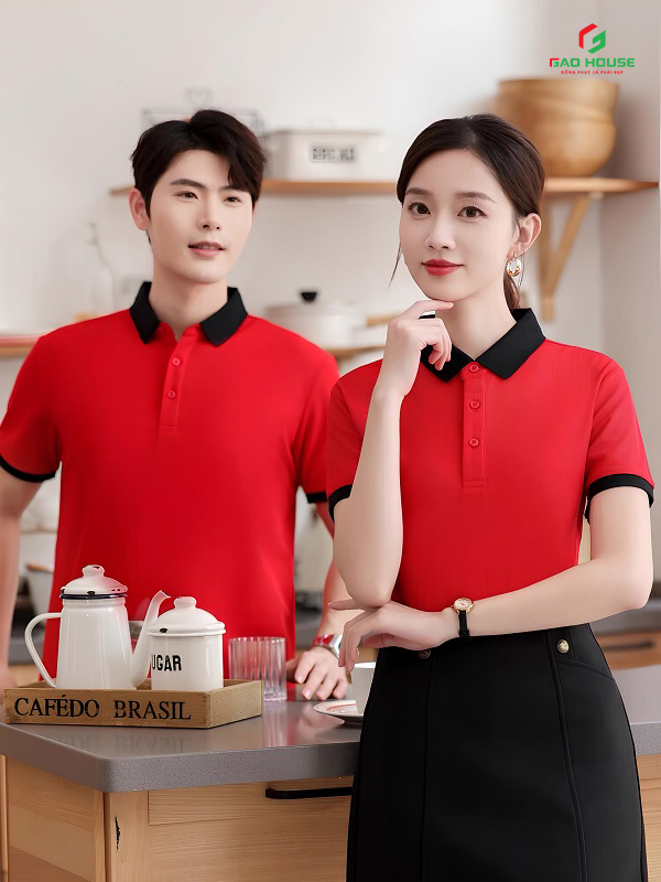 đồng phục nhà hàng màu đỏ phối cổ đen