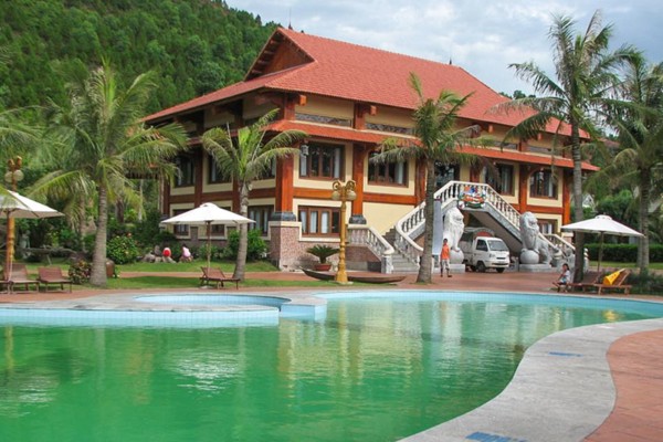 bãi lữ resort