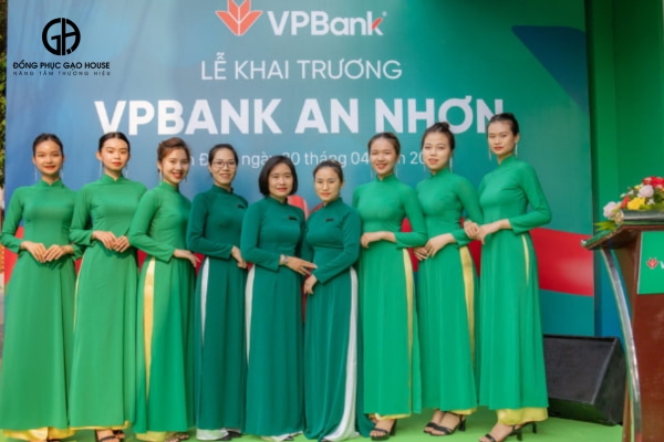 áo dài đồng phục ngân hàng vpbank