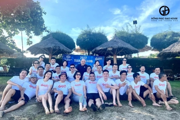 áo teambuilding đồng phục bia budweiser
