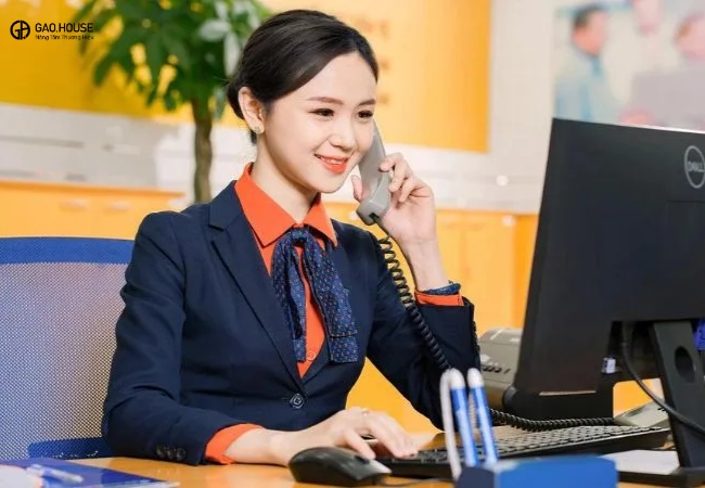 đồng phục ngân hàng sacombank