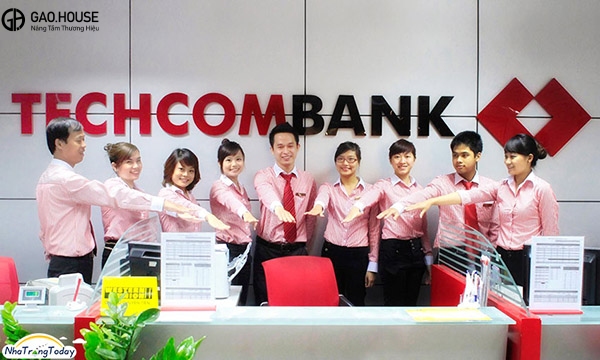 Đồng phục Techcombank