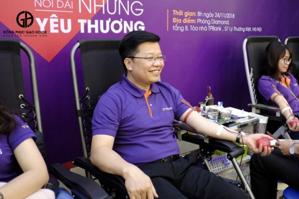 in áo đồng phục tiên phong bank