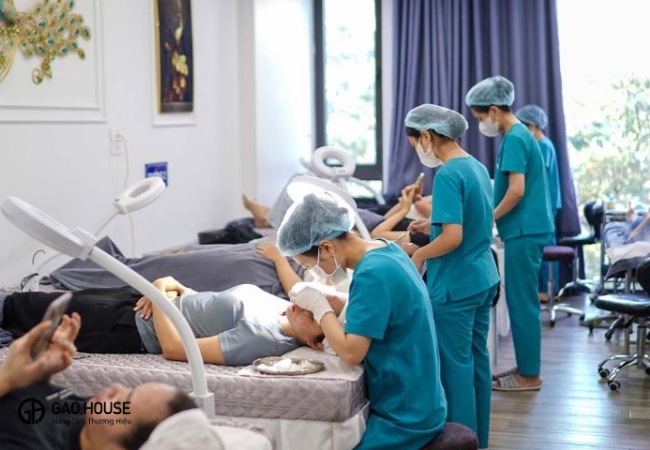 mẫu đồng phục spa đẹp
