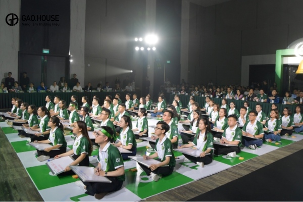 phụ kiện đồng phục vietcombank