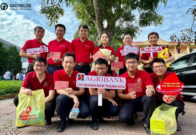 quy định đồng phục agribank