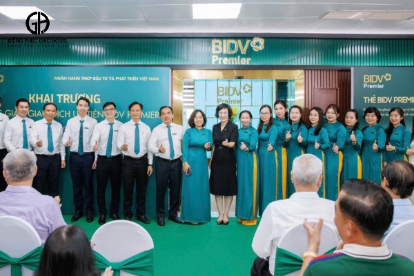 thiết kế đồng phục ngân hàng bidv