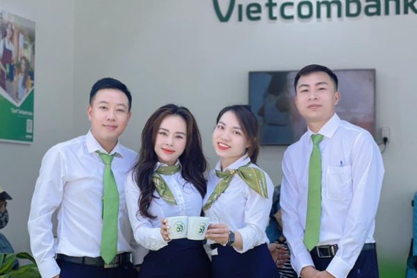 Thiết kế đồng phục Vietcombank