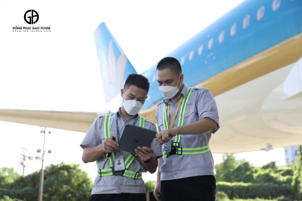 đồng phục kỹ thuật vietnam airlines
