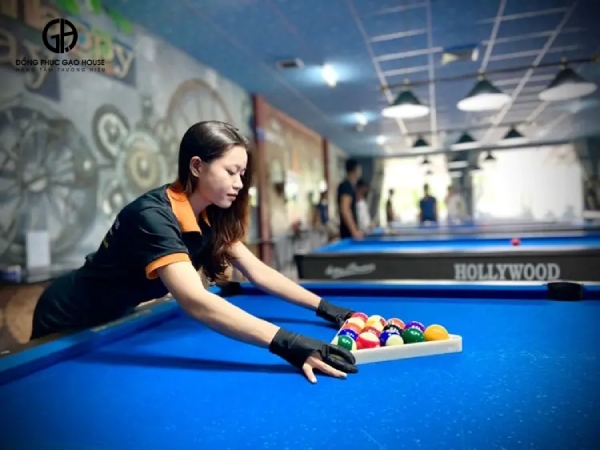 may đồng phục quán bida
