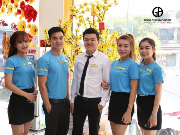quy định mặc áo đồng phục nhân viên điện máy xanh