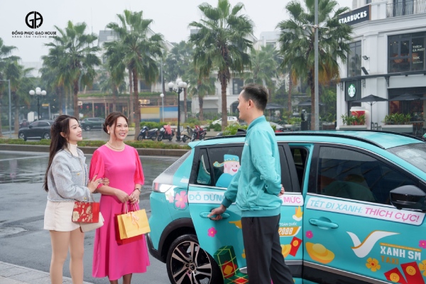 thiết kế đồng phục xanh sm hiện đại