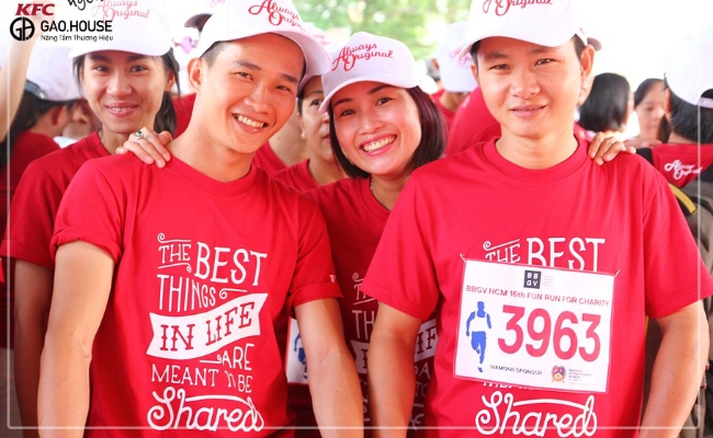 áo thun polo đồng phục kfc