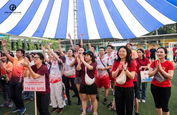 áo thun teambuilding đồng phục circle k