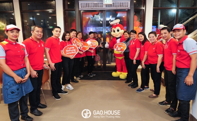 đồng phục jollibee