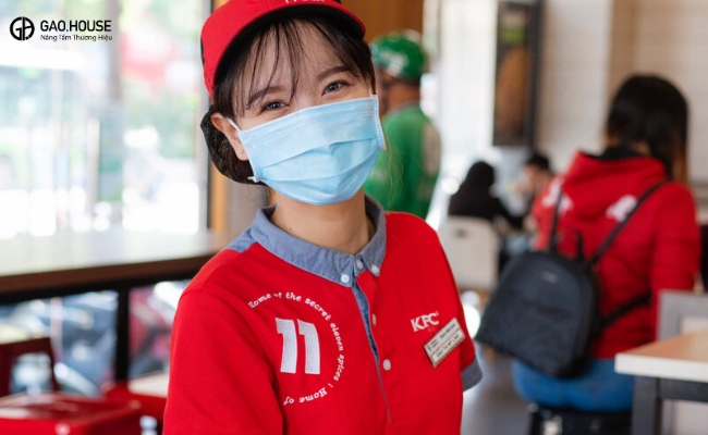 đồng phục nhà hàng kfc