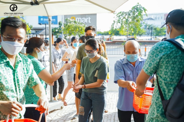 in đồng phục hasaki giá rẻ