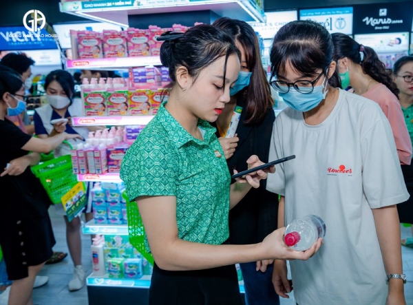 màu sắc đồng phục hasaki