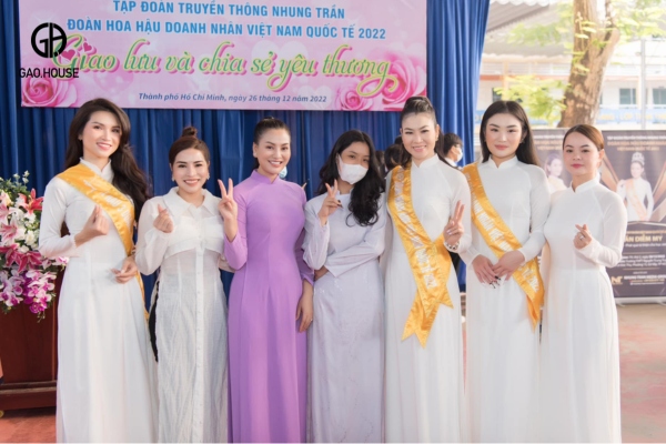 Áo dài đồng phục trường Nguyễn Trung Trực