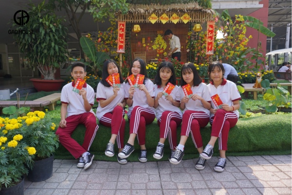Áo đồng phục tôn vinh giá trị văn hóa của nhà trường