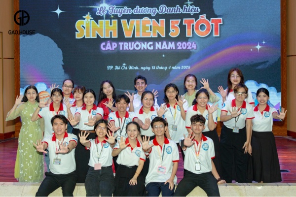Áo nhóm lớp đồng phục trường UMP