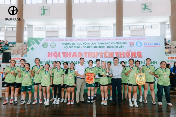 Áo polo đồng phục Đại học Nông Lâm hiện đại