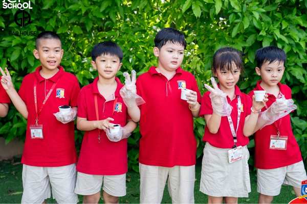 Áo polo đồng phục tiểu học màu đỏ