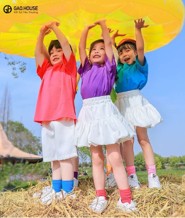 Áo thun đồng phục nhóm sắc màu cho trẻ con