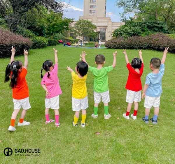 Áo thun nhóm bảy sắc cầu vồng bền đẹp